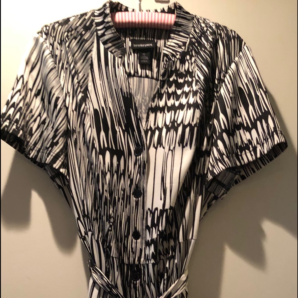 Black/white Dress